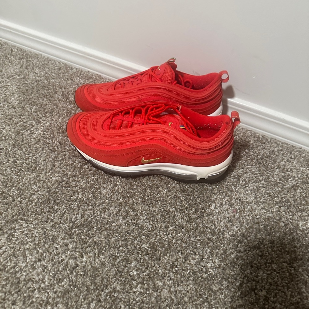 Nike shoes